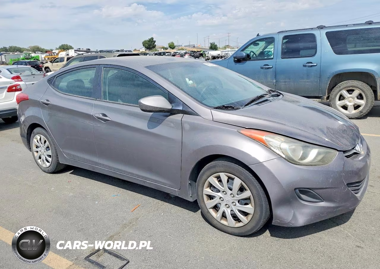 2012 Hyundai Elantra Gls VIN:5NPDH4AE3CH068439 - 4