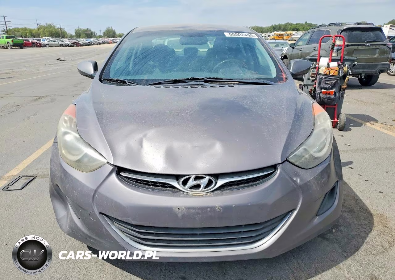 2012 Hyundai Elantra Gls VIN:5NPDH4AE3CH068439 - 5