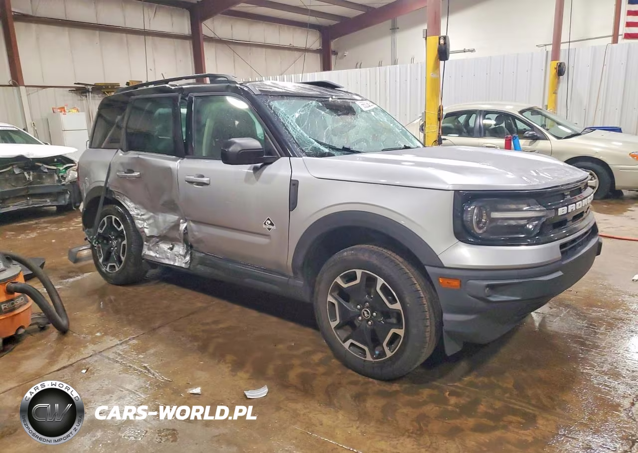 2021 Ford Bronco Sport Outer Banks VIN:3FMCR9C60MRA60868 - 4
