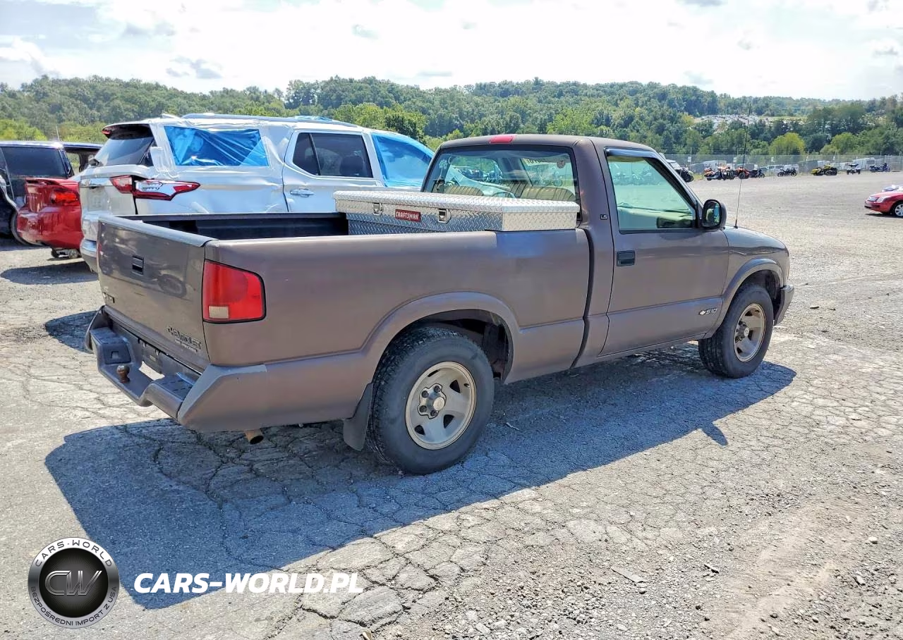 1997 Chevrolet S Truck S10 VIN:1GCCS1442V8100944 - 3