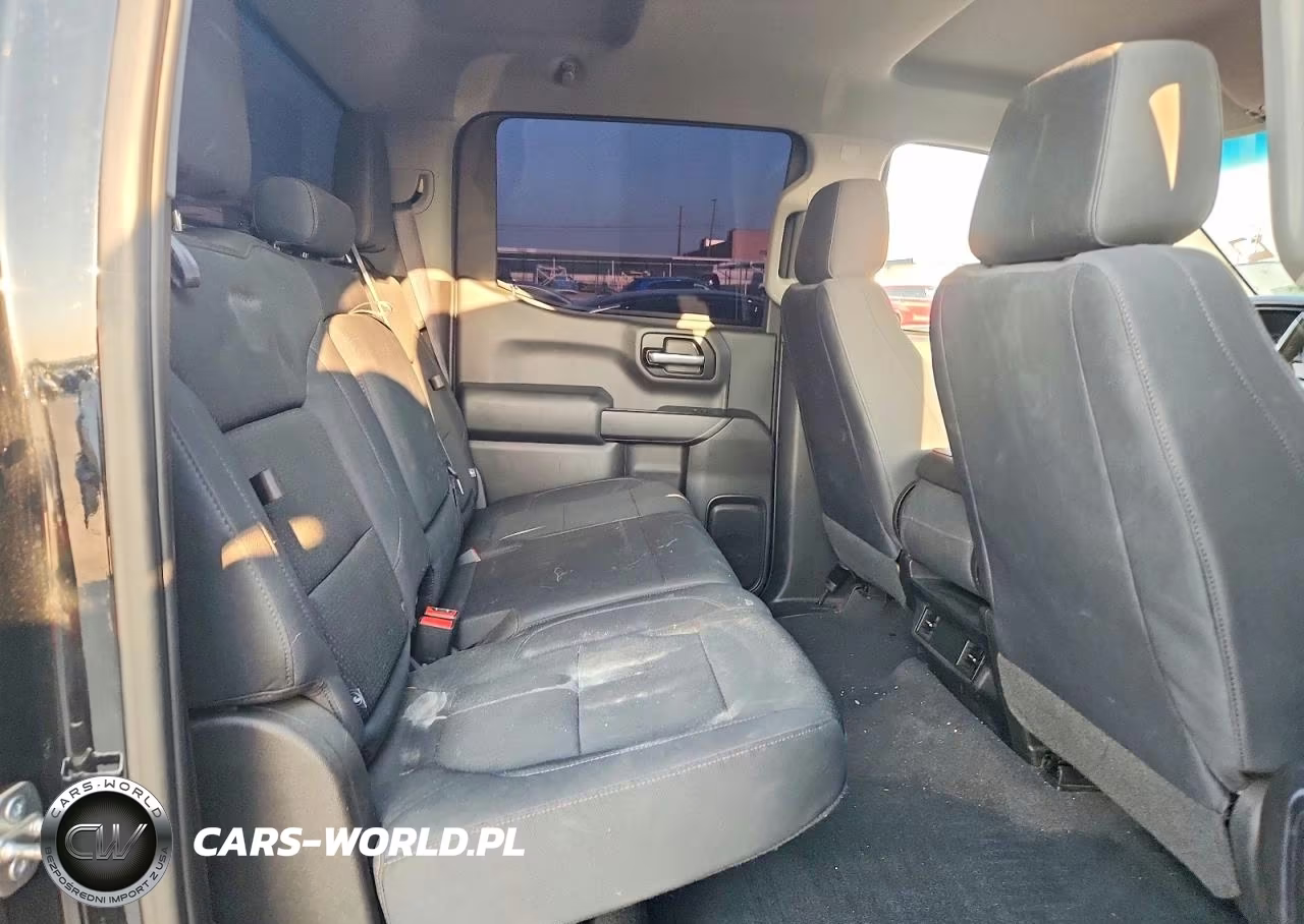 2019 Chevrolet Silverado K1500 Trail Boss Custom VIN:3GCPYCEF6KG218867 - 10