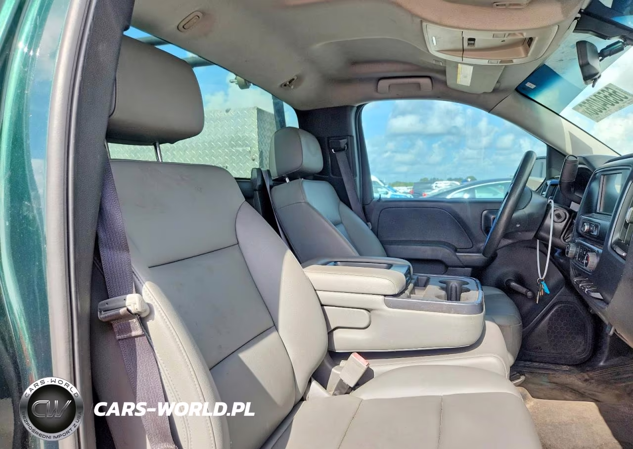 2018 Chevrolet Silverado C1500 VIN:1GCNCNEH6JZ306898 - 10