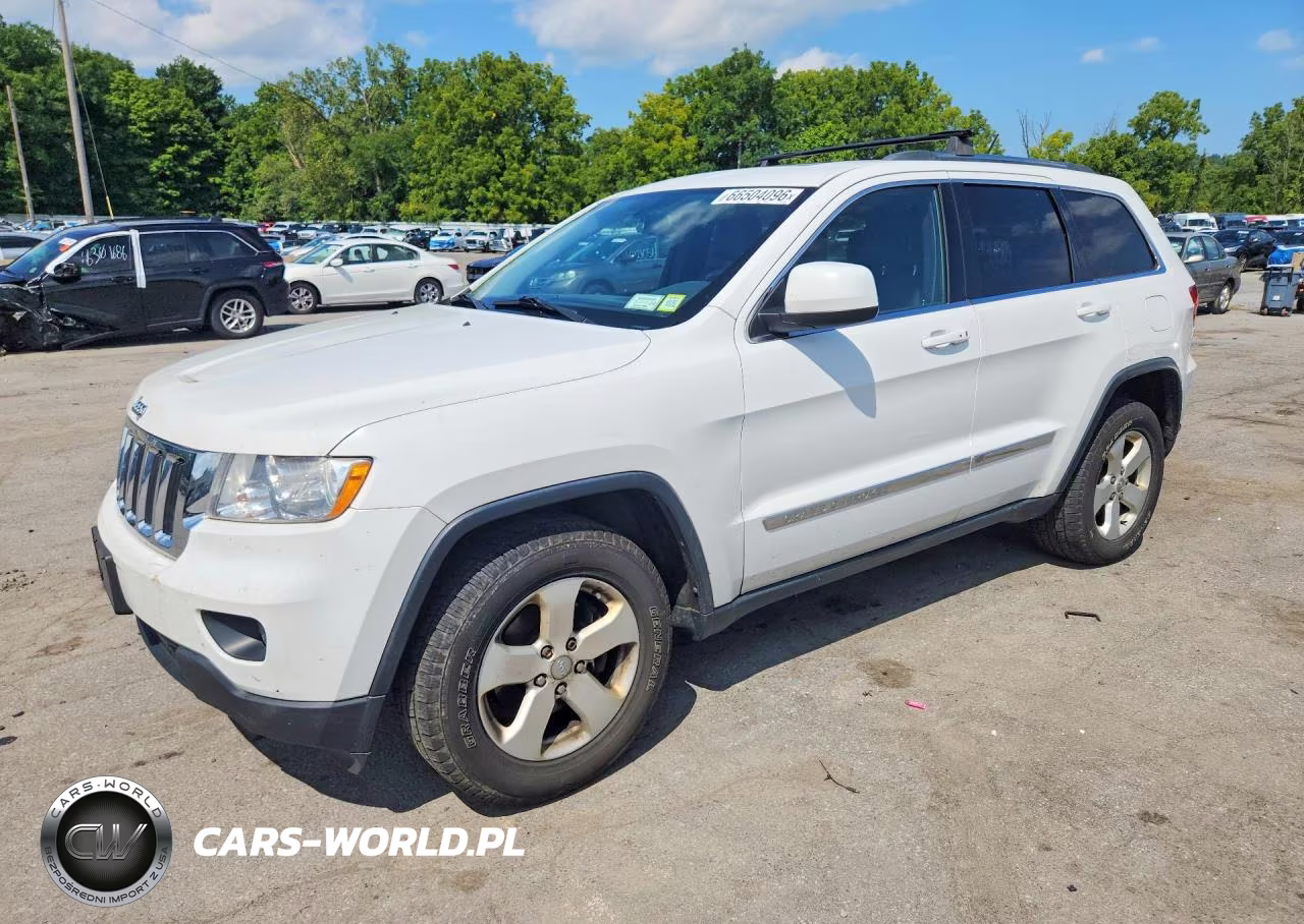 2013 Jeep Grand Cherokee Laredo – zdjęcie 1 z 13