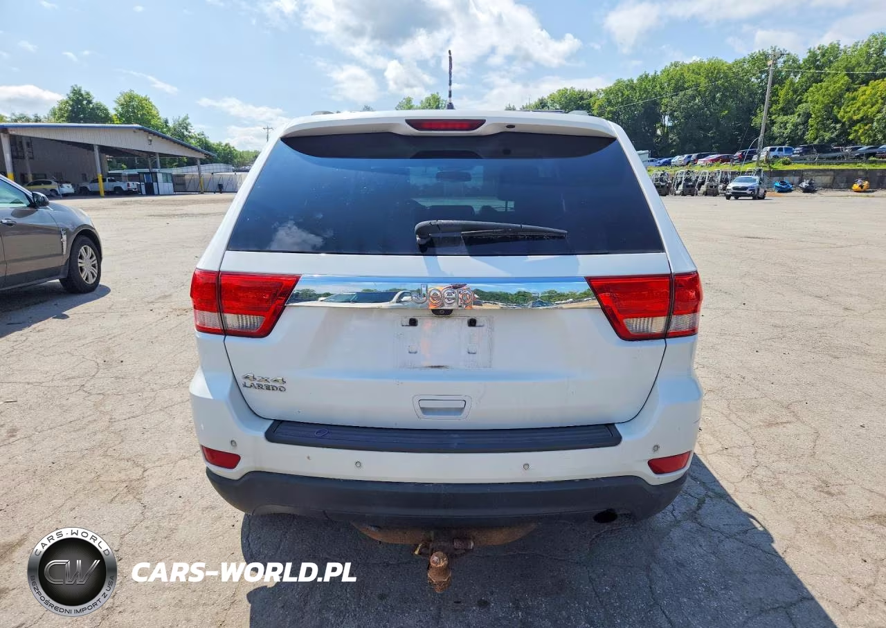 2013 Jeep Grand Cherokee Laredo VIN:1C4RJFAG0DC537653 - 6