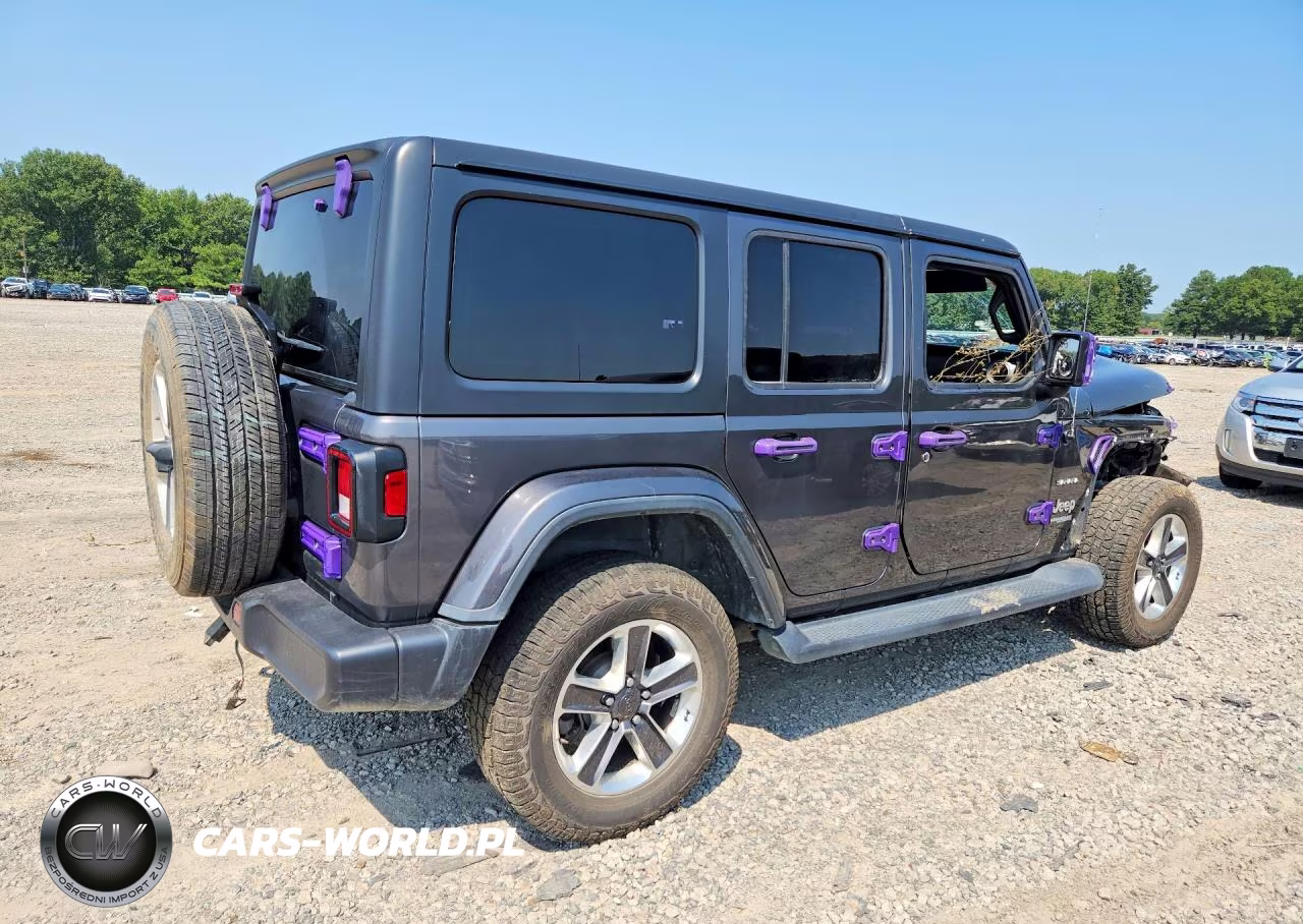 2020 Jeep Wrangler Unlimited Sahara VIN:1C4HJXEN1LW280669 - 3