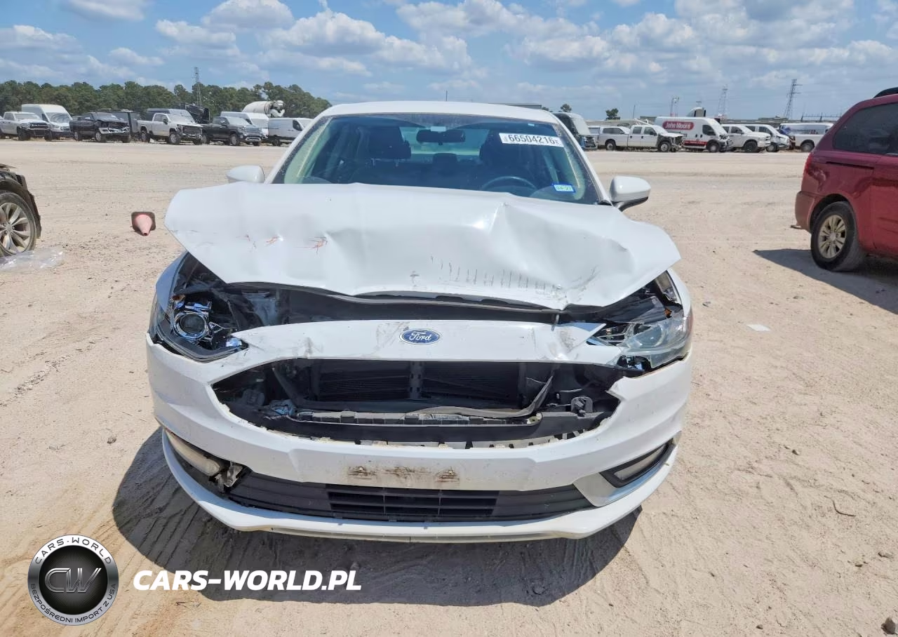 2018 Ford Fusion Se Hybrid VIN:3FA6P0LU6JR132367 - 5
