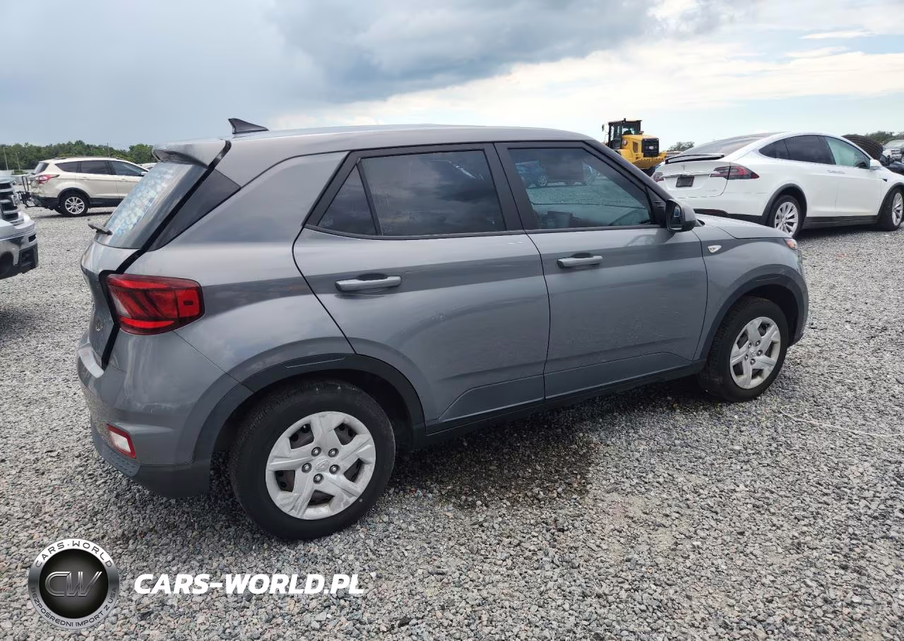 2020 Hyundai Venue Se VIN:KMHRB8A38LU037735 - 3