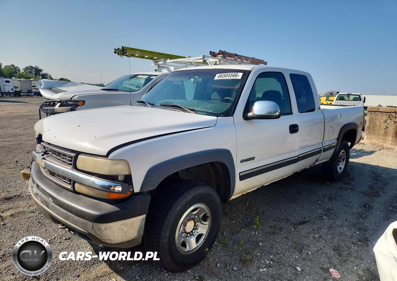 2000 Chevrolet Silverado K2500 VIN:1GCGK29U1YE331789 - 1