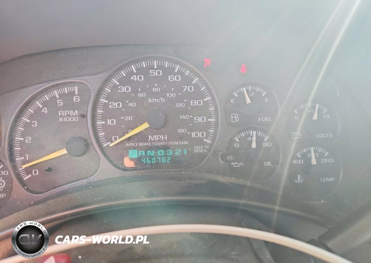 2000 Chevrolet Silverado K2500 VIN:1GCGK29U1YE331789 - 9