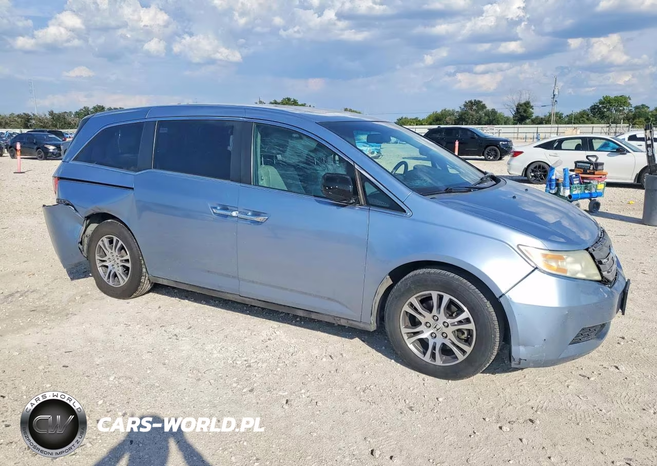 2011 Honda Odyssey Exl VIN:5FNRL5H6XBB013606 - 4