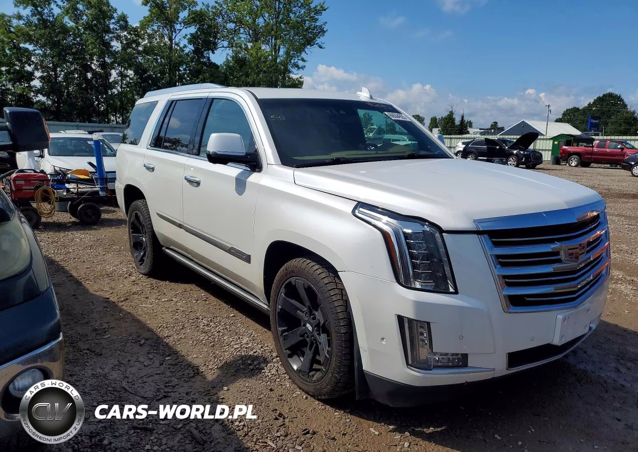 2018 Cadillac Escalade Platinum VIN:1GYS4DKJ9JR304039 - 4