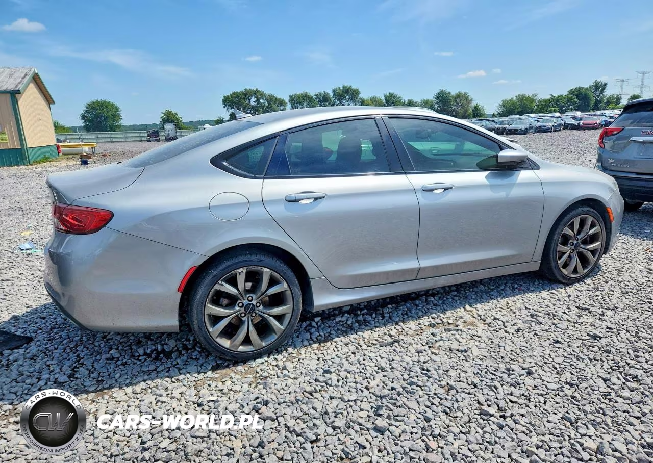 2015 Chrysler 200 S VIN:1C3CCCDG0FN627858 - 3