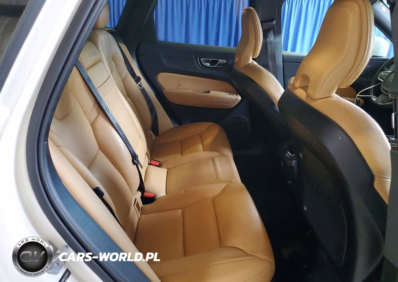 2020 Volvo Xc60 T5 Momentum VIN:YV4102RK7L1583232 - 11