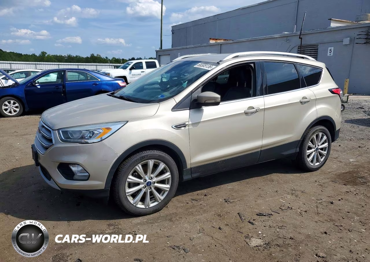 2017 Ford Escape Titanium – zdjęcie 1 z 13