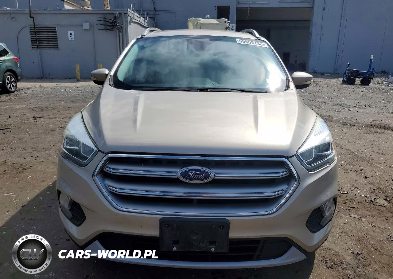 2017 Ford Escape Titanium VIN:1FMCU9J90HUC07796 - 5