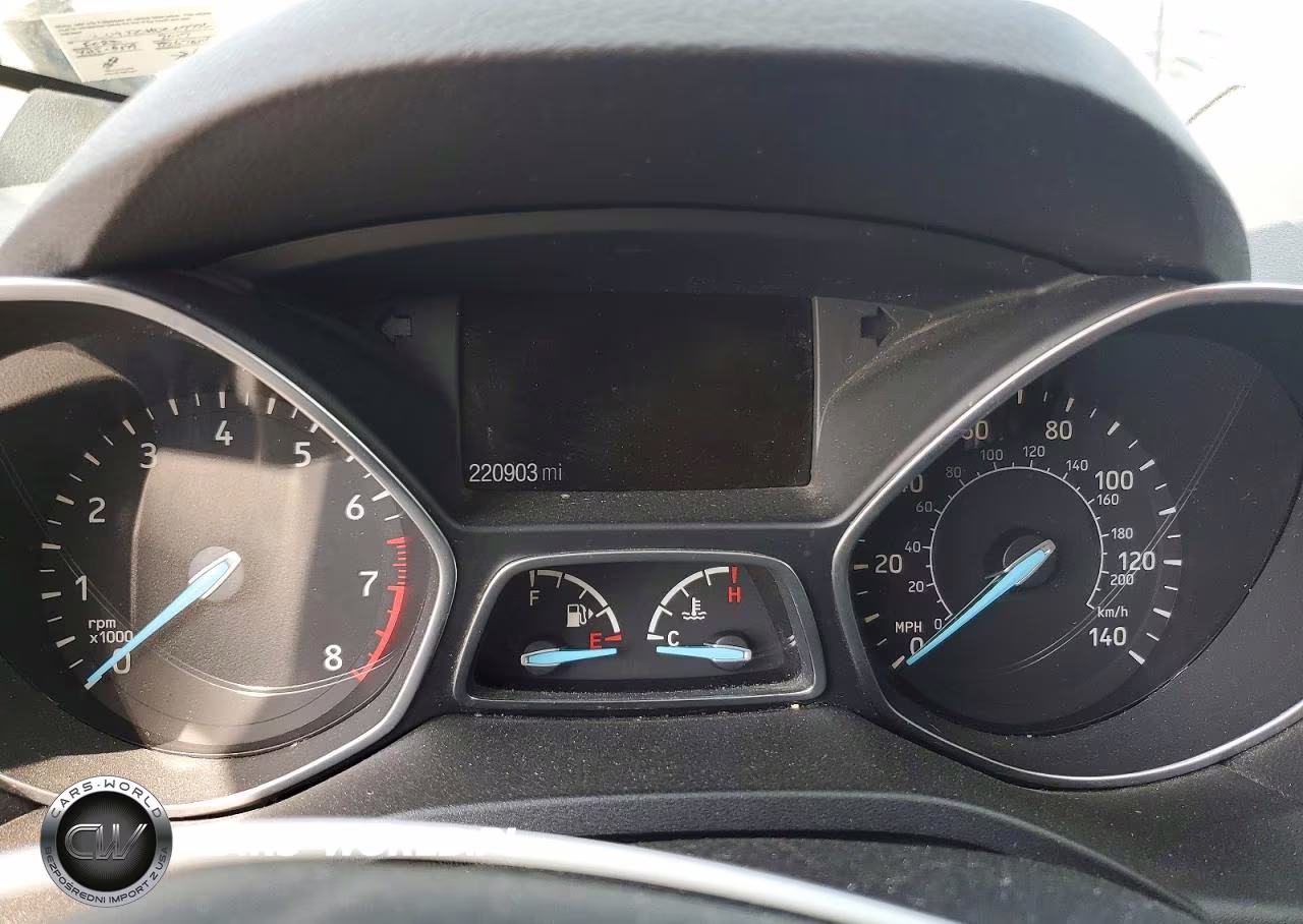2017 Ford Escape Titanium VIN:1FMCU9J90HUC07796 - 9
