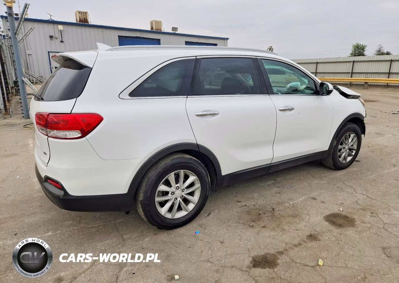 2018 Kia Sorento Lx VIN:5XYPG4A34JG427025 - 3