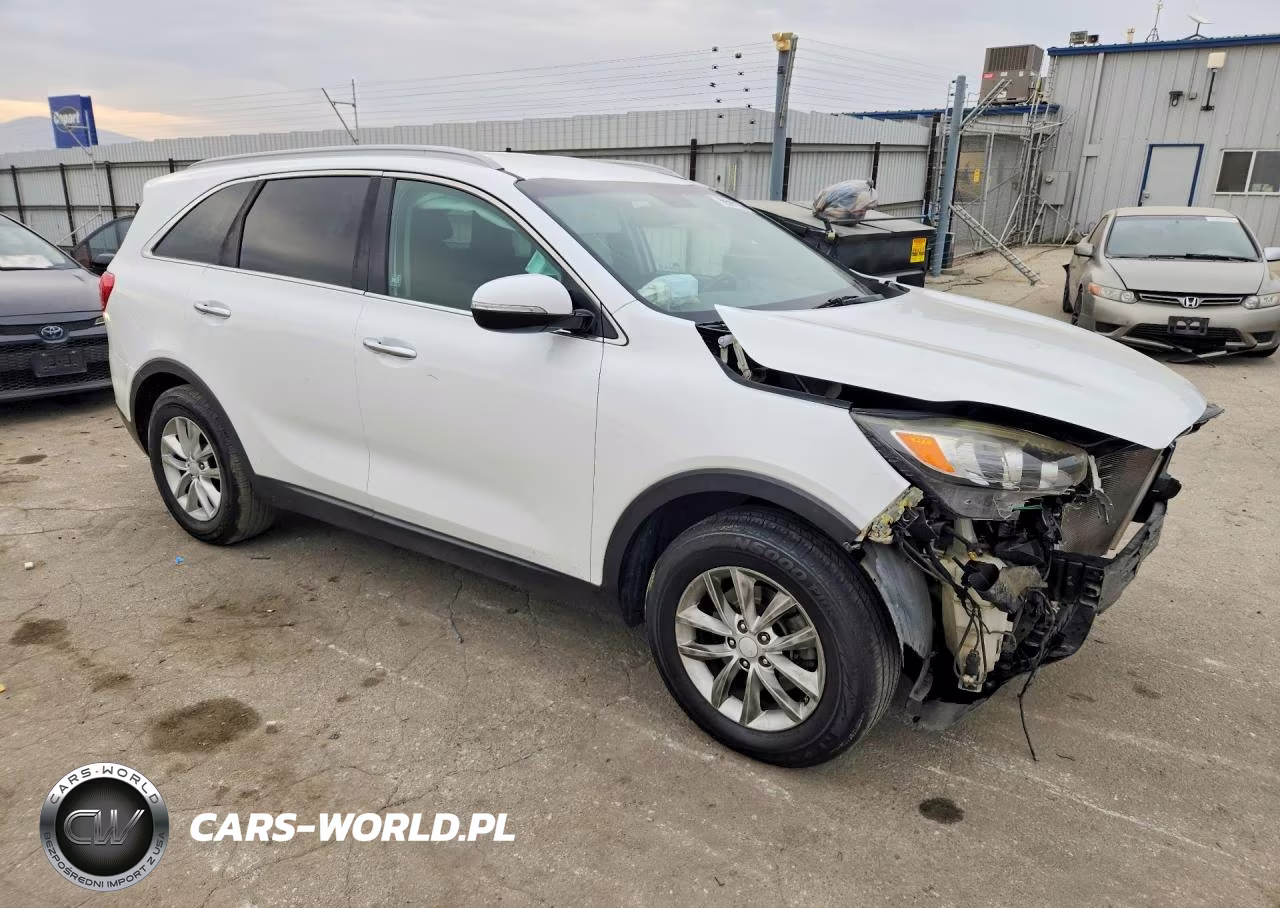 2018 Kia Sorento Lx VIN:5XYPG4A34JG427025 - 4