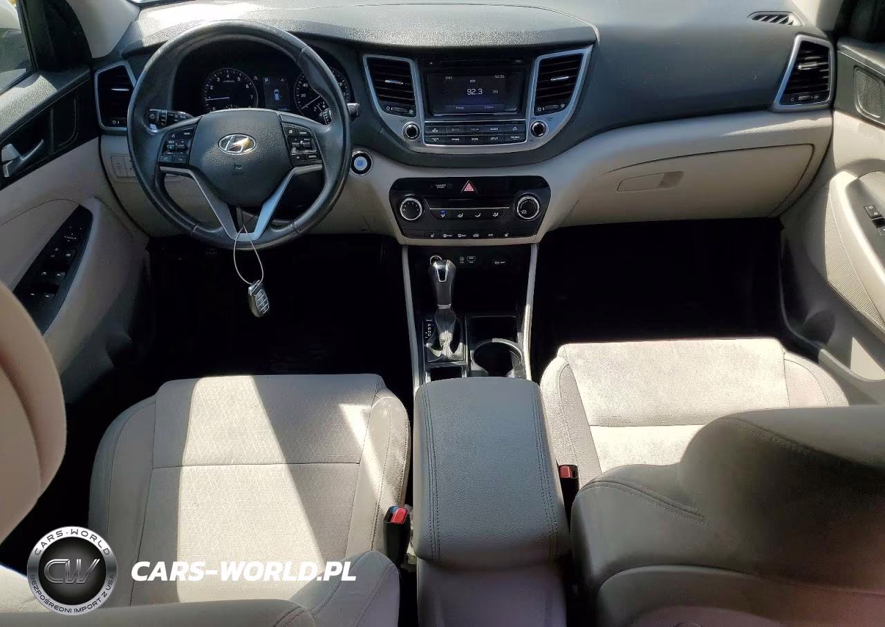 2016 Hyundai Tucson Sport VIN:KM8J33A24GU060519 - 8