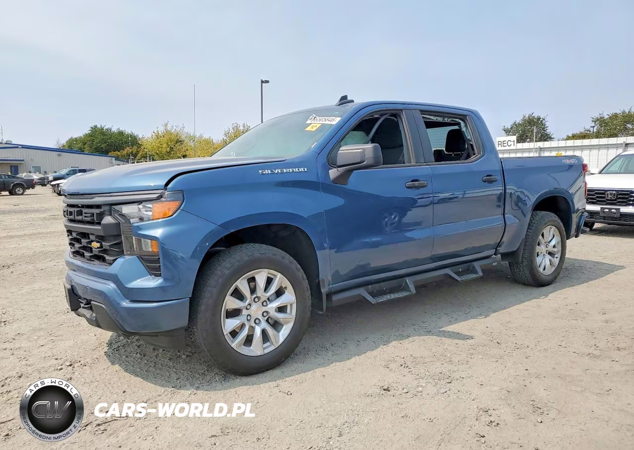 2024 Chevrolet Silverado K1500 Custom