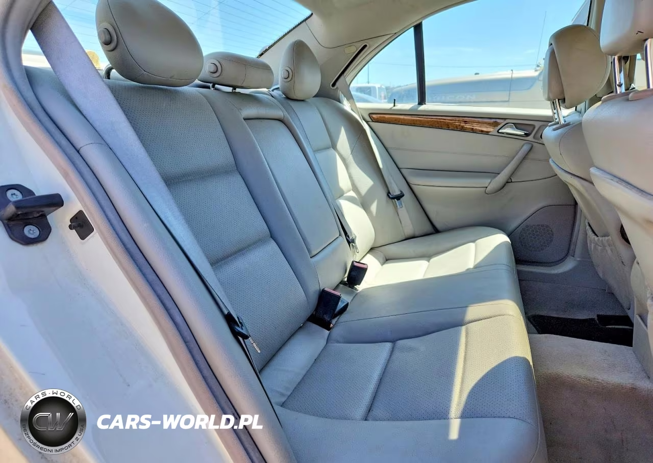 2007 Mercedes-Benz C 230 VIN:WDBRF52H17A938565 - 10