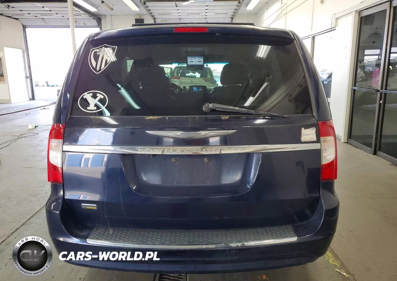 2012 Chrysler Town & Country Touring VIN:2C4RC1BG2CR318985 - 6