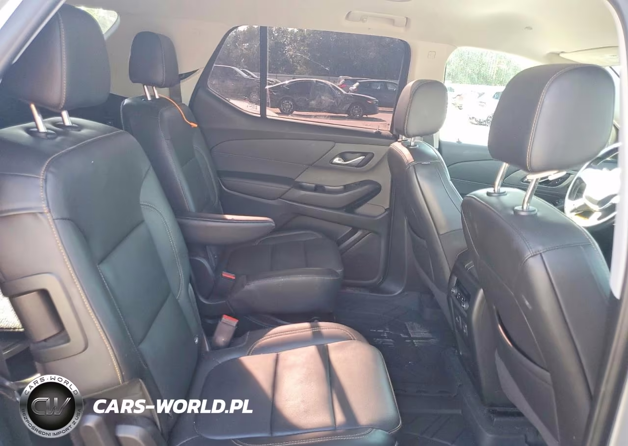 2021 Chevrolet Traverse Premier VIN:1GNERKKWXMJ268845 - 11