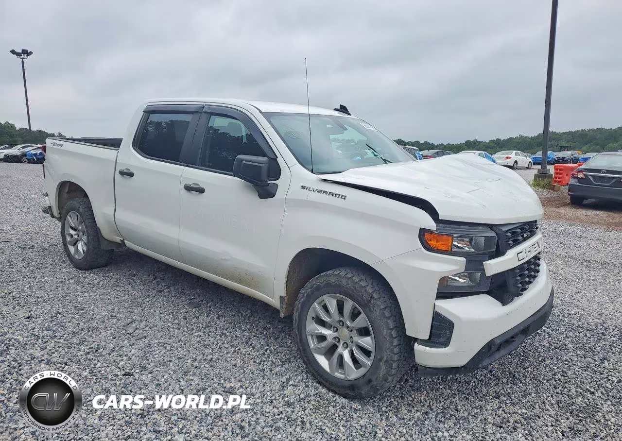 2021 Chevrolet Silverado K1500 Custom VIN:1GCPYBEK8MZ279616 - 4