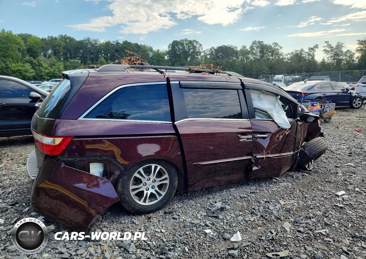 2011 Honda Odyssey Exl VIN:5FNRL5H67BB059555 - 3