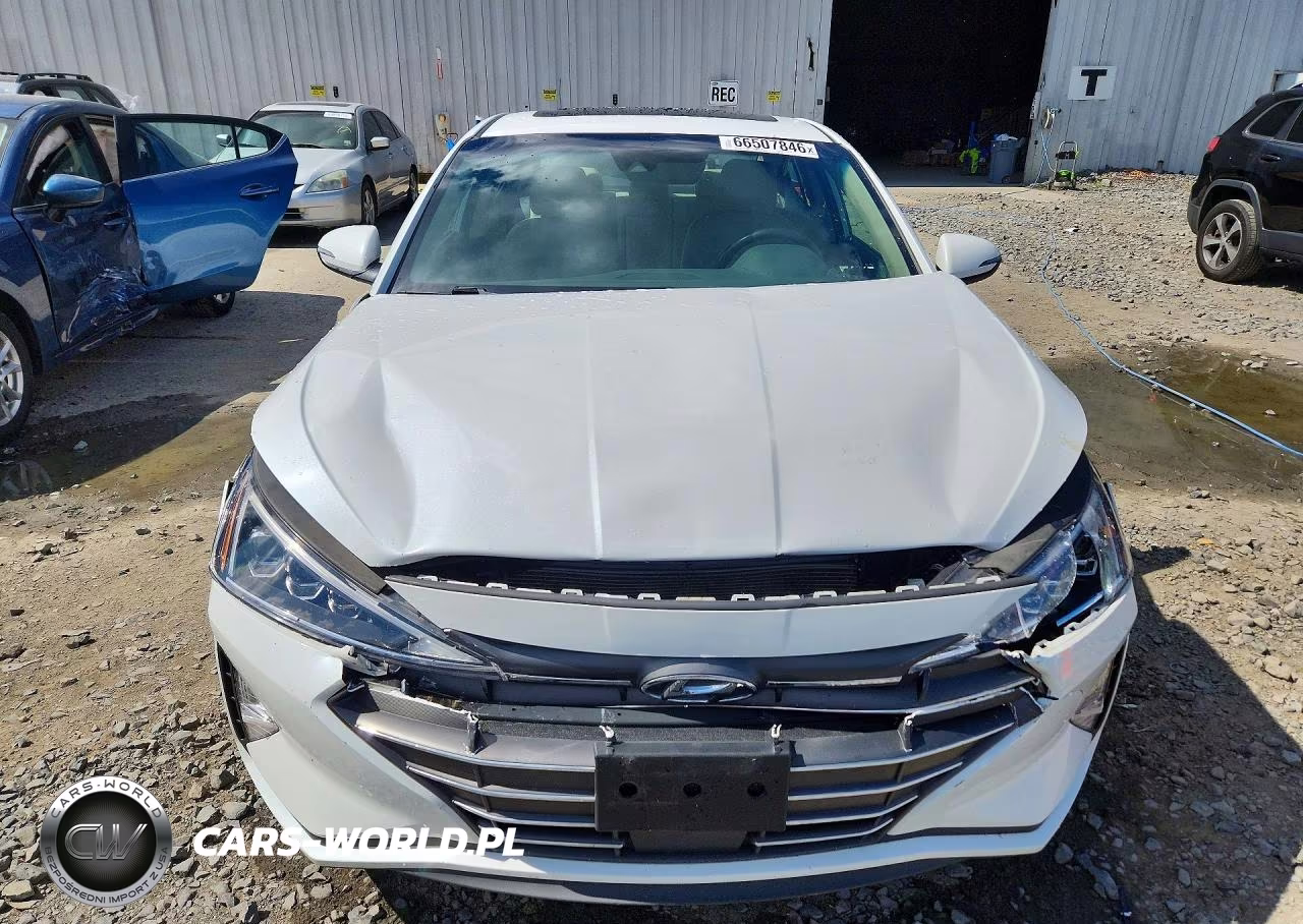 2020 Hyundai Elantra Limited VIN:5NPD84LF5LH529145 - 5