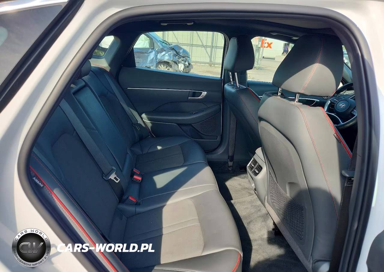 2023 Hyundai Sonata Sel Plus VIN:KMHL44J24PA255856 - 10