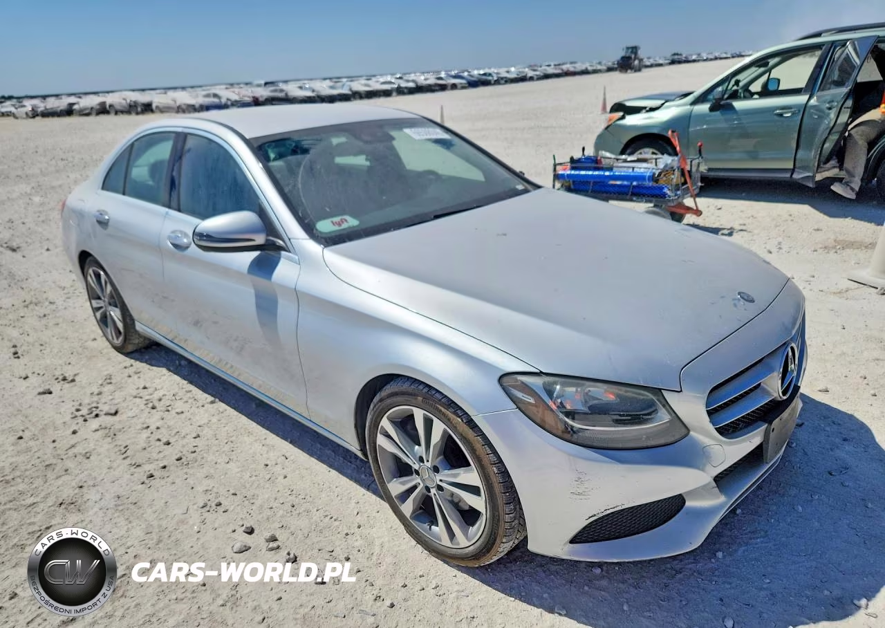 2016 Mercedes-Benz C 300 VIN:55SWF4JB9GU128747 - 4