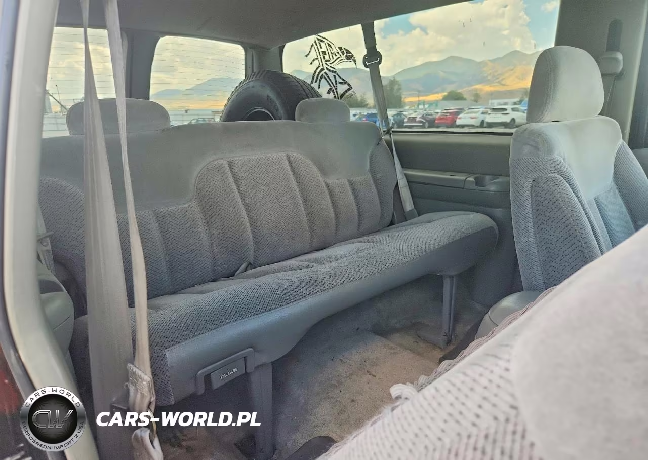 1998 Chevrolet Tahoe K1500 VIN:3GNEK18R8WG112758 - 11