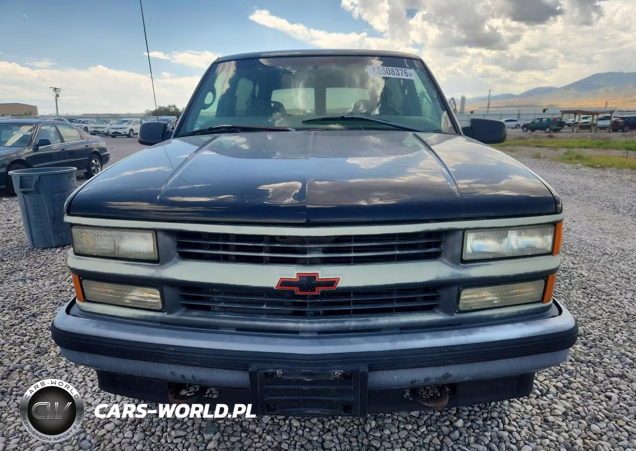 1998 Chevrolet Tahoe K1500 VIN:3GNEK18R8WG112758 - 5