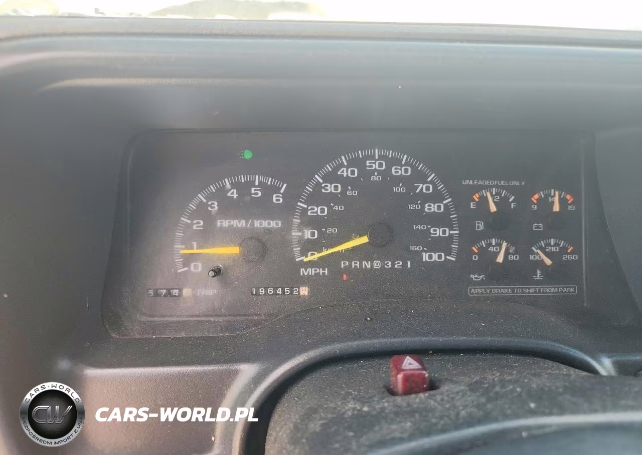 1998 Chevrolet Tahoe K1500 VIN:3GNEK18R8WG112758 - 9