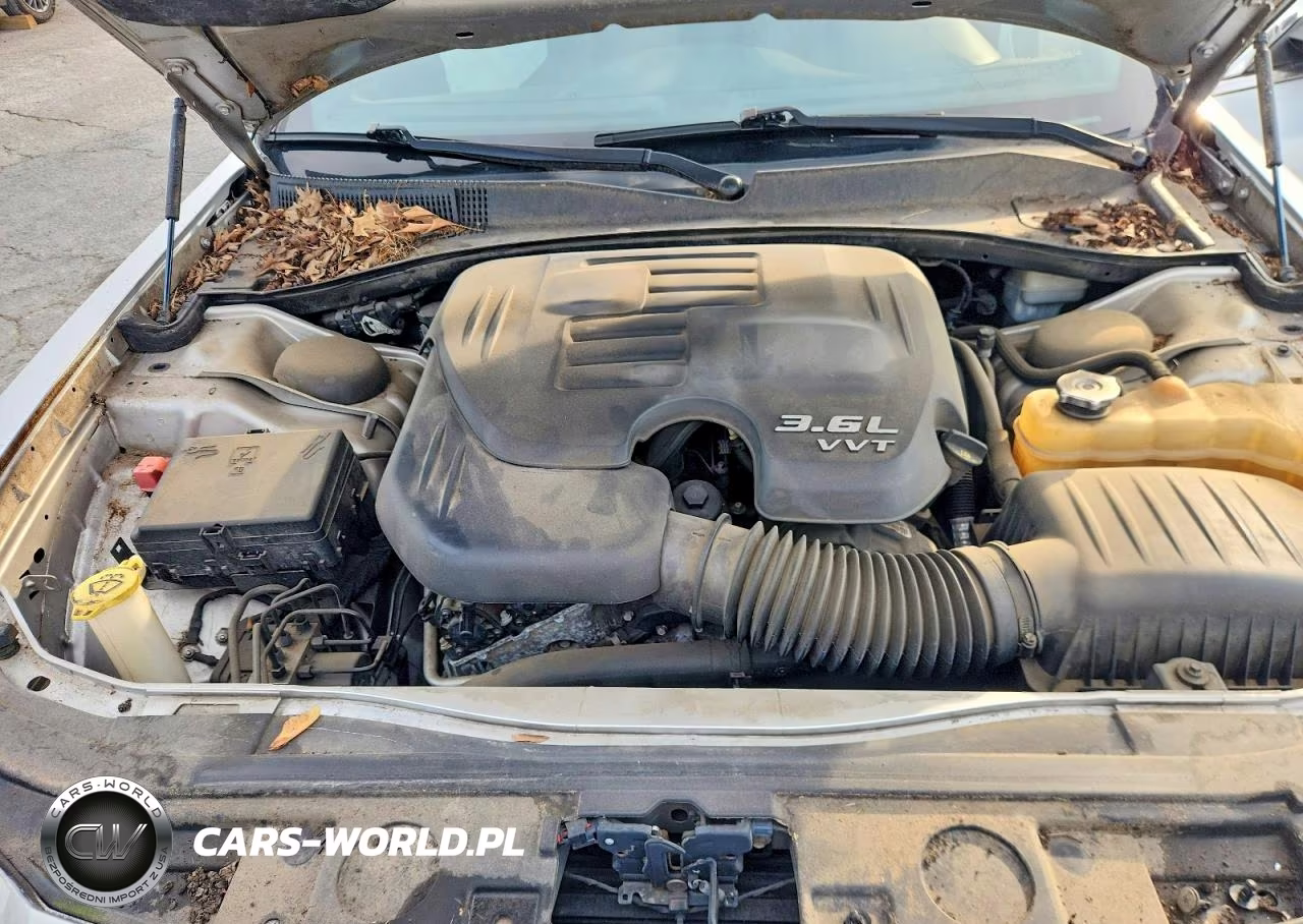 2012 Chrysler 300 Limited VIN:2C3CCACG7CH199443 - 11