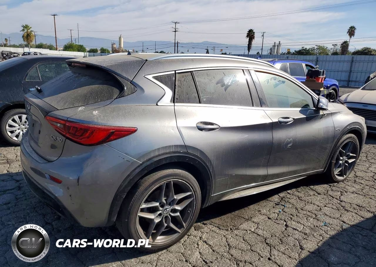 2017 Infiniti Qx30 Premium VIN:SJKCH5CP6HA025063 - 3