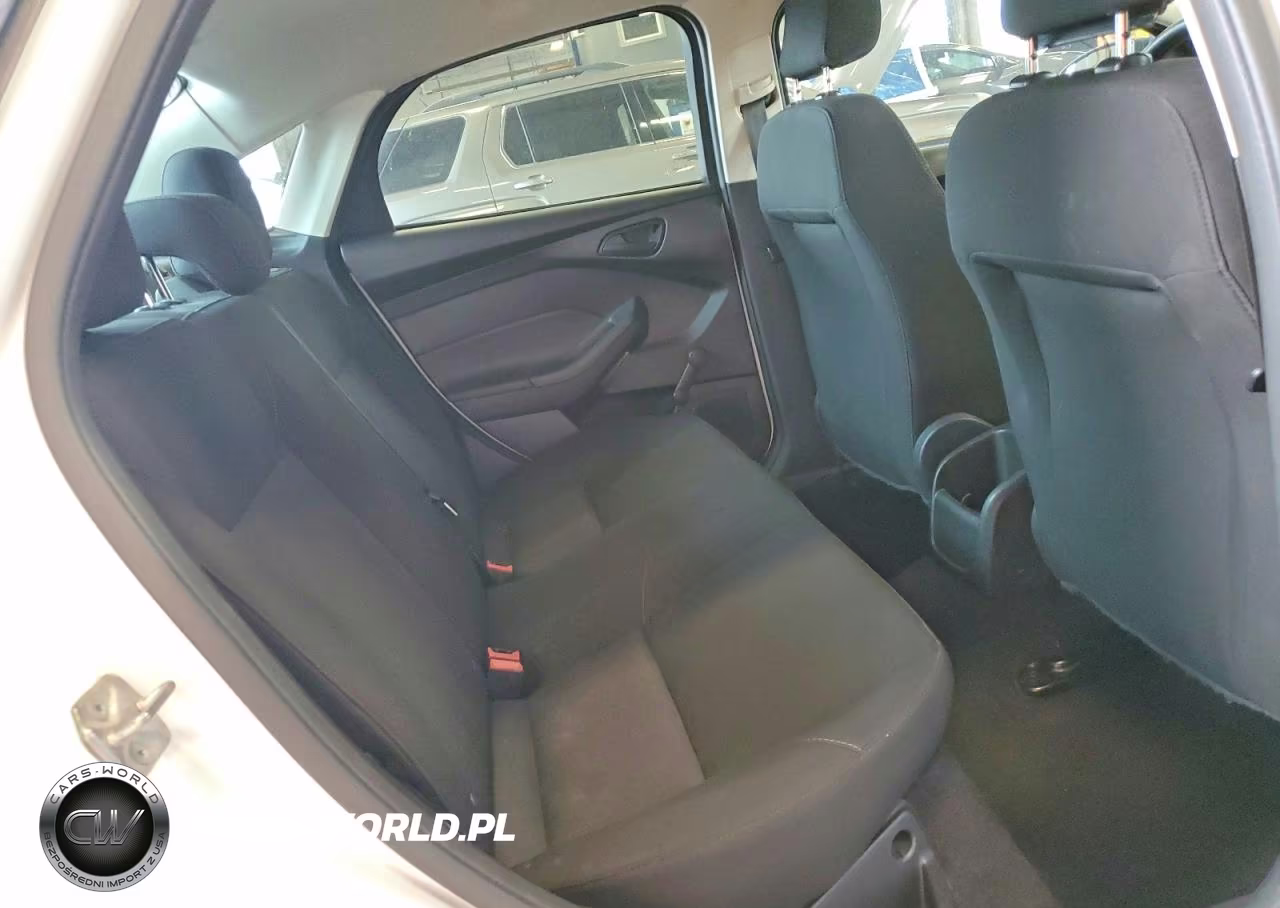 2017 Ford Focus S VIN:1FADP3E24HL263391 - 10