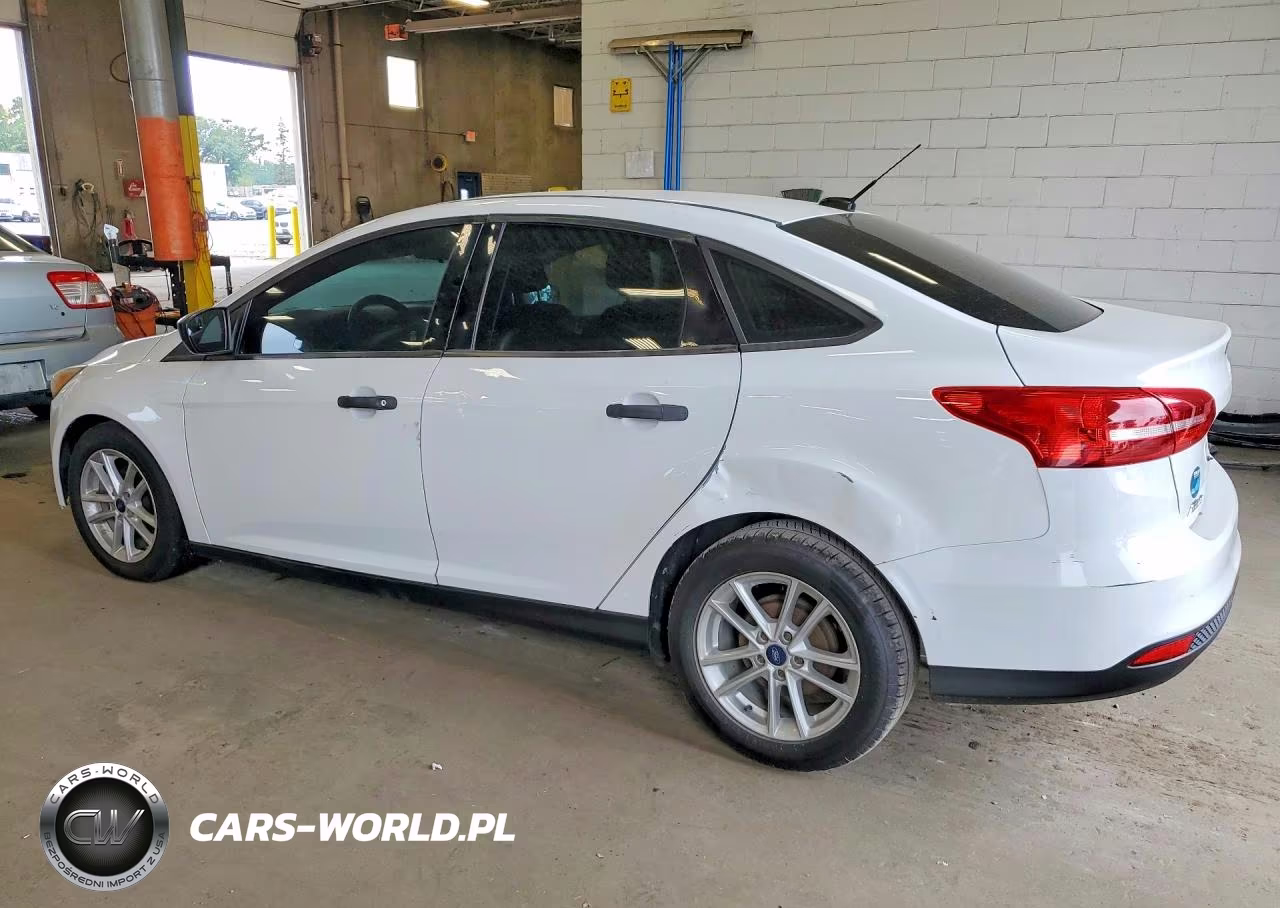 2017 Ford Focus S VIN:1FADP3E24HL263391 - 2
