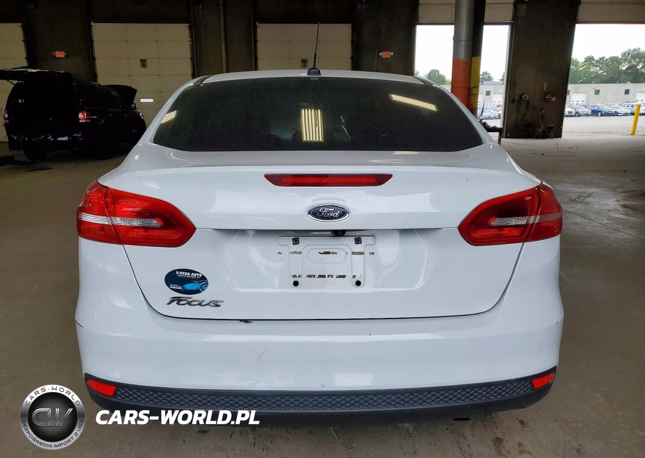 2017 Ford Focus S VIN:1FADP3E24HL263391 - 6