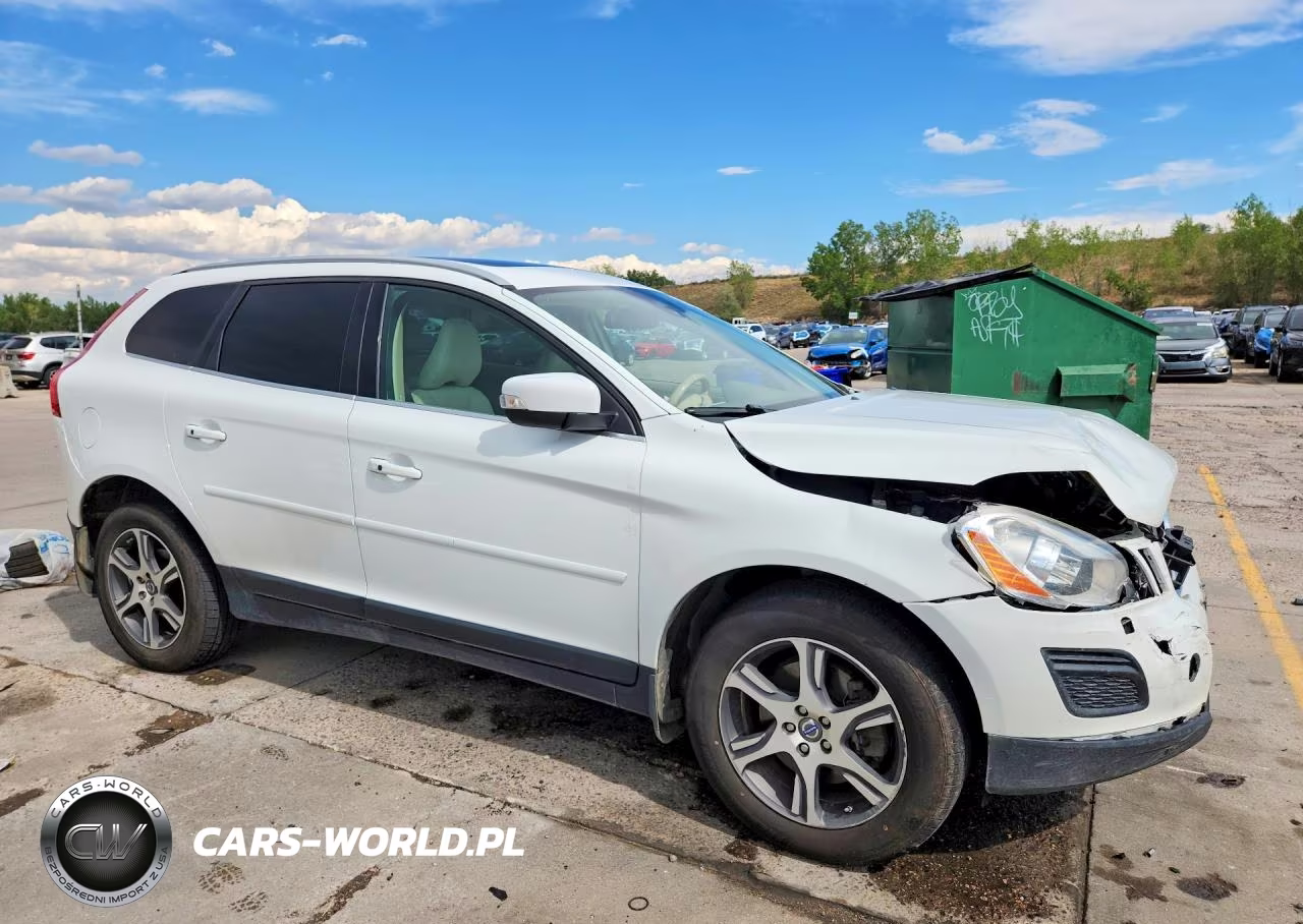 2013 Volvo Xc60 T6 VIN:YV4902DZ8D2415442 - 4