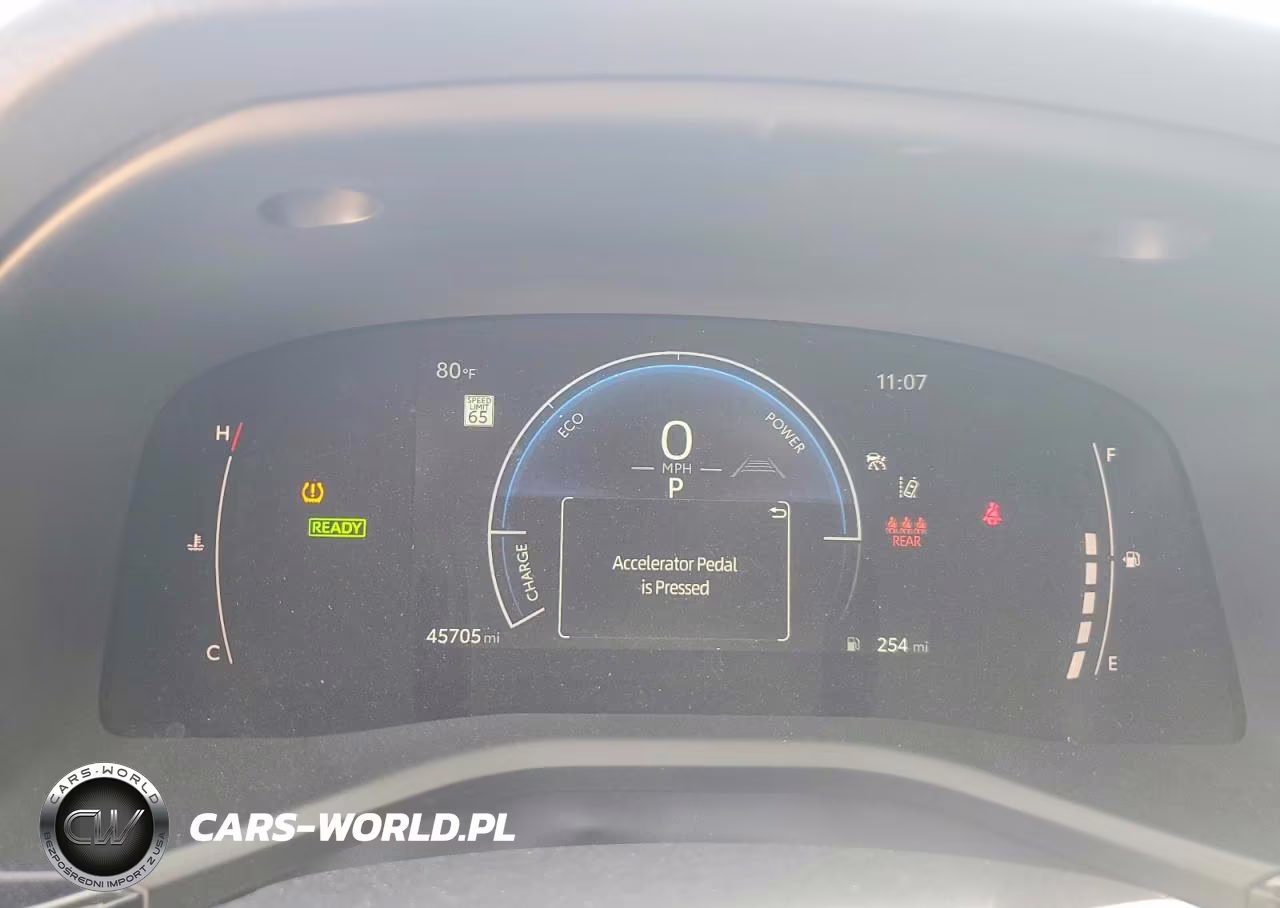 2025 Toyota Camry Se VIN:4T1DAACKXSU009331 - 9