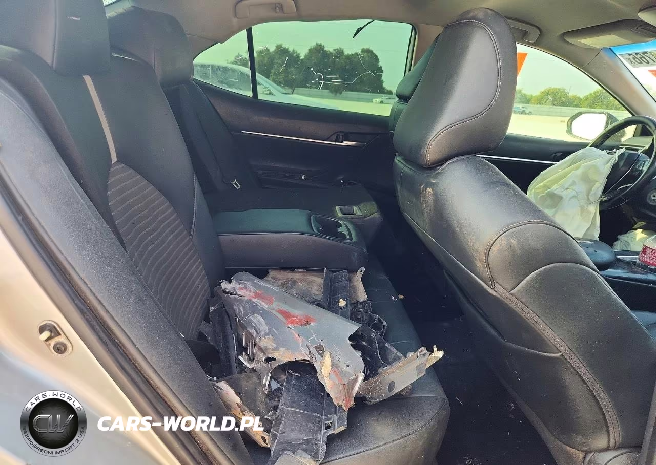 2020 Toyota Camry Se Nightshade VIN:4T1G11AK8LU394941 - 10