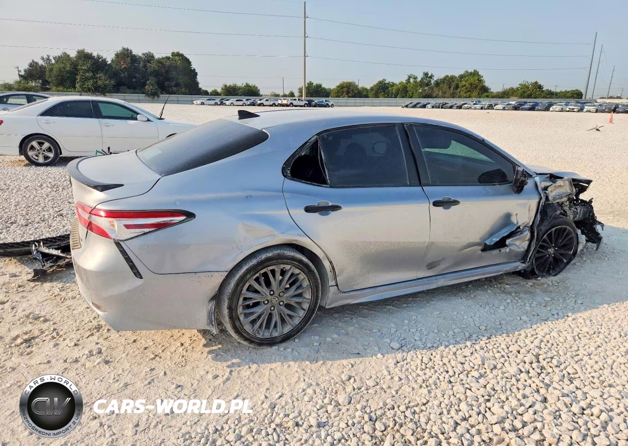 2020 Toyota Camry Se Nightshade VIN:4T1G11AK8LU394941 - 3