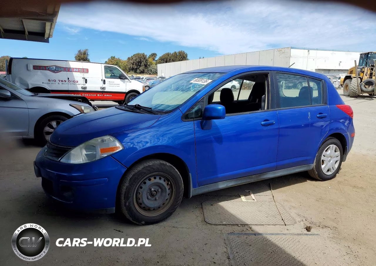 2012 Nissan Versa 1.8 S – zdjęcie 1 z 12