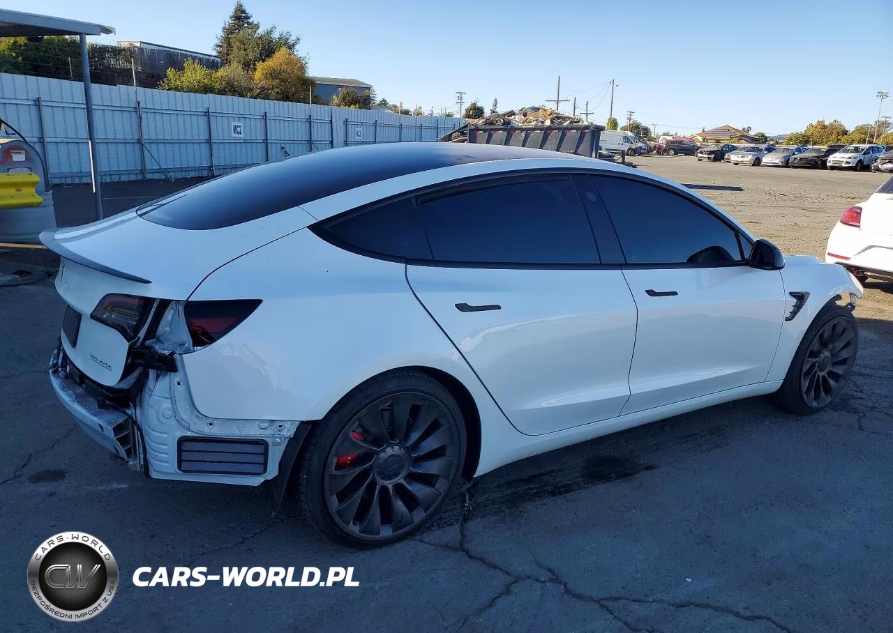 2023 Tesla Model 3 VIN:5YJ3E1EC1PF476261 - 3