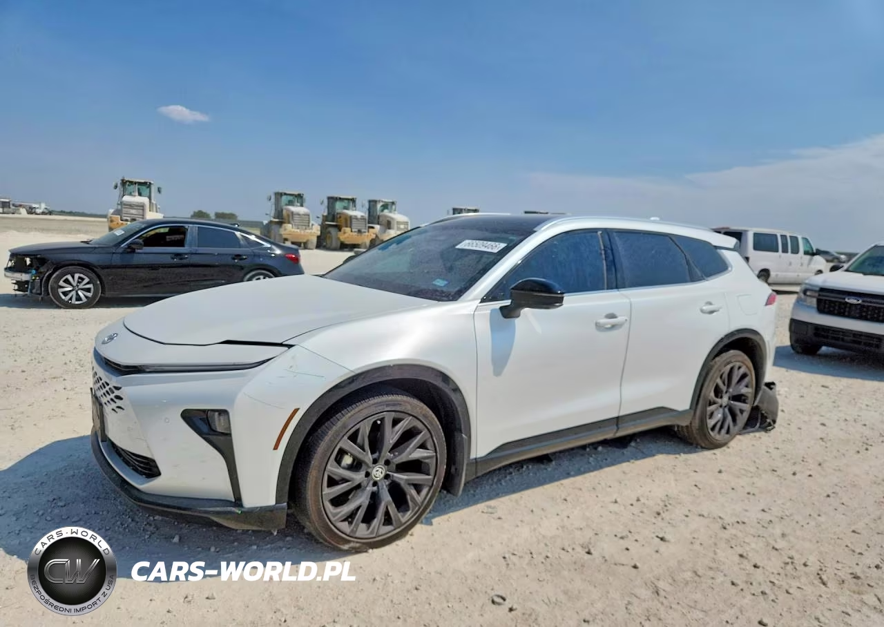 2025 Toyota Crown Signia Limited