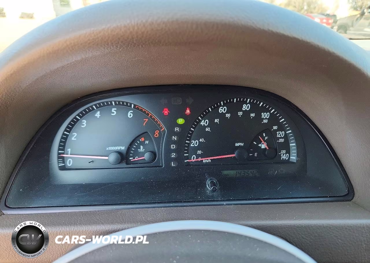2002 Toyota Camry Le VIN:JTDBE32K620122262 - 9