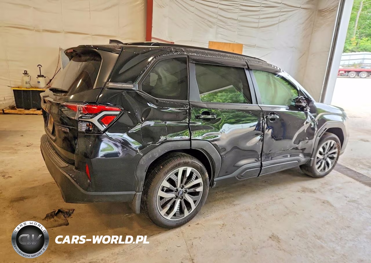 2025 Subaru Forester Touring VIN:JF2SLSTD5SH449030 - 3