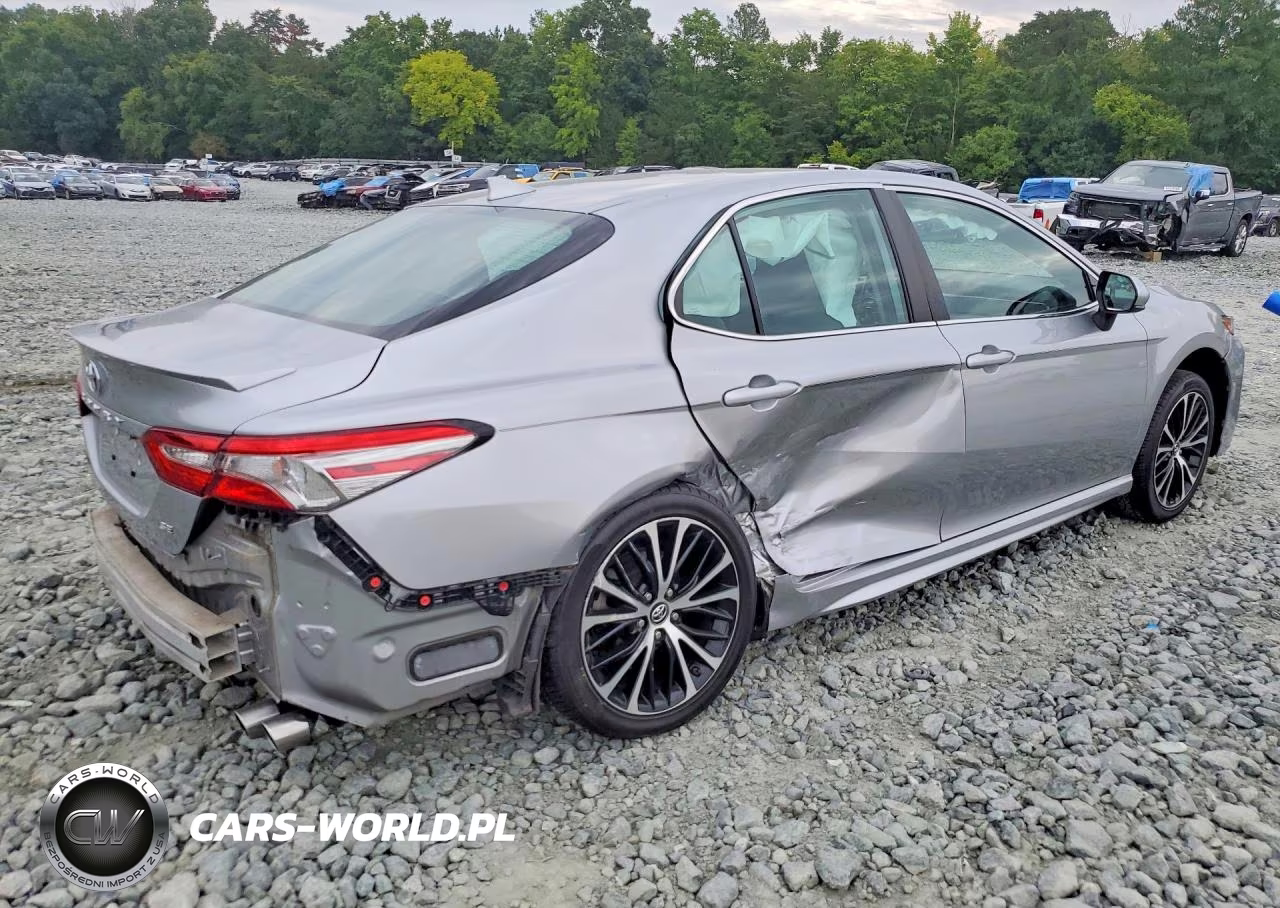 2019 Toyota Camry Se VIN:4T1B11HK4KU184965 - 3